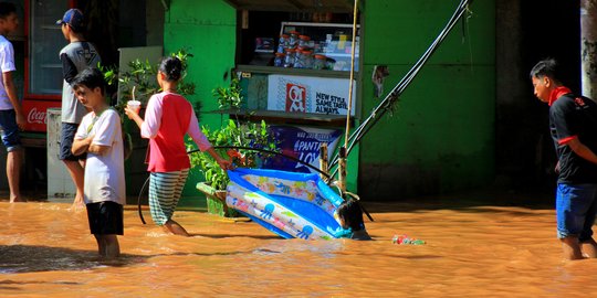 Jumlah Pengungsi Akibat Banjir di Jakarta Capai 1.575 Jiwa