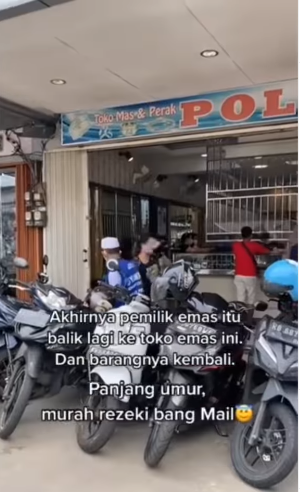 cerita tukang parkir berhati emas