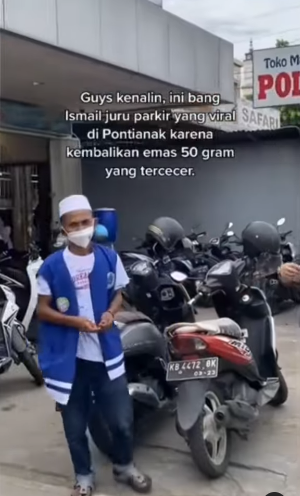 cerita tukang parkir berhati emas