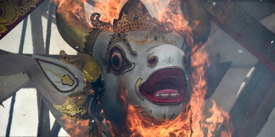 Upacara Ngaben Raja Pemecutan XI di Bali Upacara Ngaben Raja Pemecutan XI di Bali