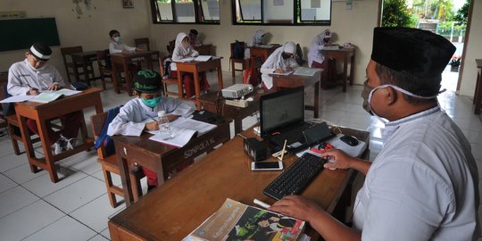 Kasus Covid-19 Ditemukan di 43 Sekolah Jakarta, Total 72 Orang Terpapar