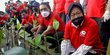 Risma Tanam Mangrove di HUT Megawati: Merawat Bumi, Kelangsungan Hidup Makin Terjaga