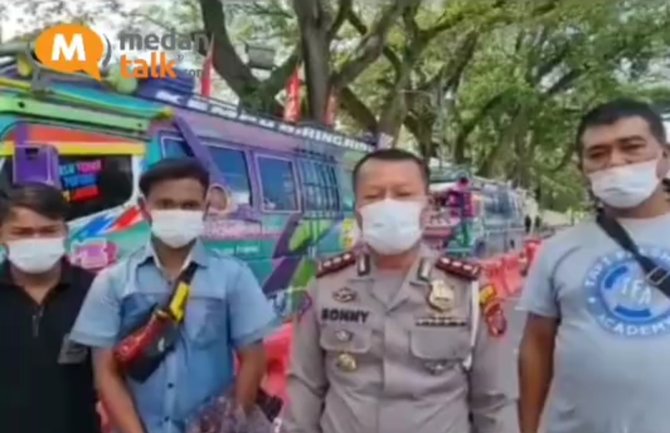 ugal ugalan hingga bahayakan pengendara lain begini nasib dua sopir bus di medan