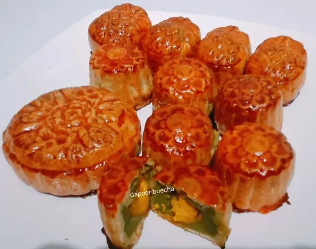 kue bulan cina