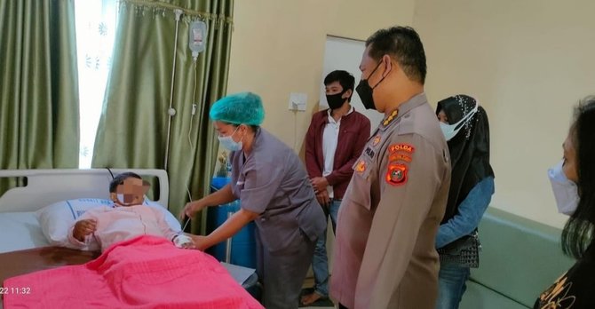 orang tua tak punya biaya bocah penderita tumor ini dapat bantuan kapolda sumut