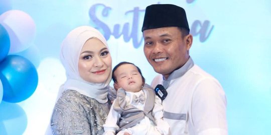 6 Momen Aqiqah Anak Sule dan Nathalie, Wajah Ganteng Baby Adzam Mencuri Perhatian