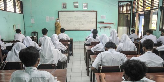 Wagub DKI: Tiga Sekolah di Jakarta Masih PJJ Karena Covid-19