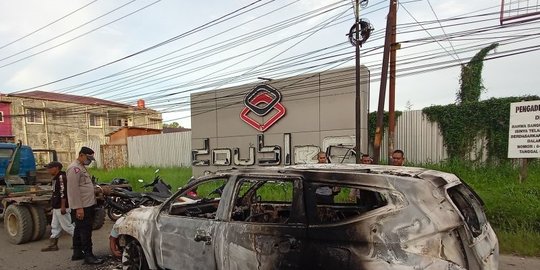 Dua Kelompok Warga di Sorong Terlibat Bentrok, Tempat Karaoke Dibakar, 12 Orang Tewas