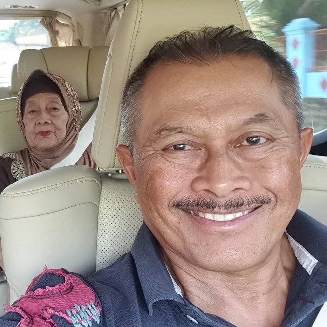 sosok ibu tercinta eks wakapolri komjen nanan soekarna