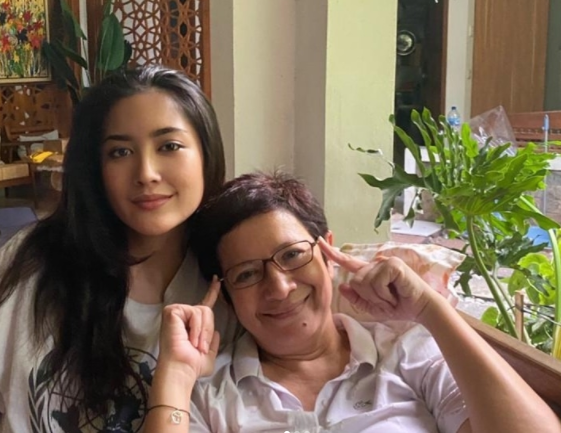 tinggal kenangan intip potret kedekatan nurul arifin bareng mendiang anak