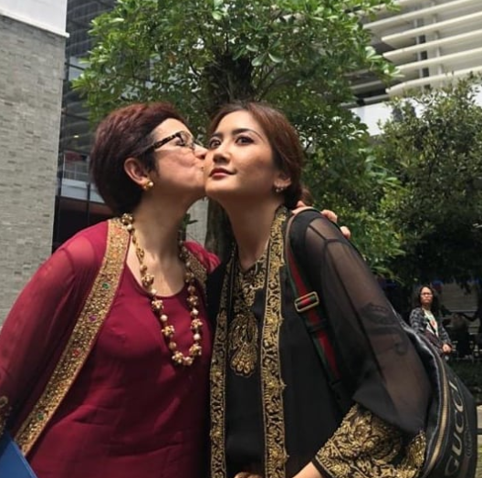 tinggal kenangan intip potret kedekatan nurul arifin bareng mendiang anak