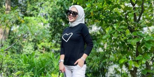Dipuji Makin Langsing, Intip 5 Potret Terbaru Syahrini yang Curi Perhatian