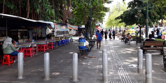 Pendorong Gerobak Terdampak Relokasi PKL di Malioboro