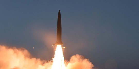 Korea Utara Tembakkan Dua Rudal, Uji Coba Keenam di Awal 2022