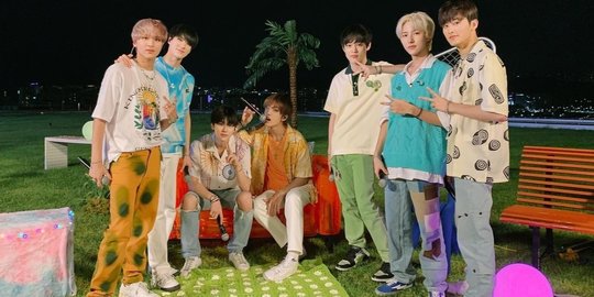 Jadi Sorotan, Ini Aksi Idol Kpop NCT Dream Joget 'Mendung Tanpo Udan'