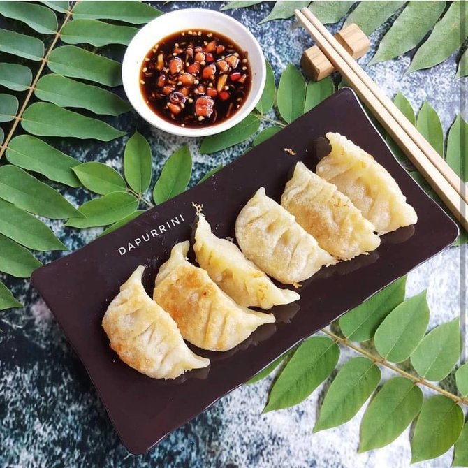 8 resep gyoza lembut dan gurih camilan lezat praktis dibuat