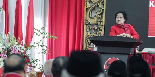 Cerita Megawati Protes Bung Karno Soal Teman-teman Tak Pakai Sepatu saat Sekolah