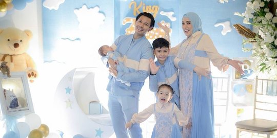 5 Potret Acara Aqiqah Baby Zhafi Anak Fairuz dan Sonny Septian