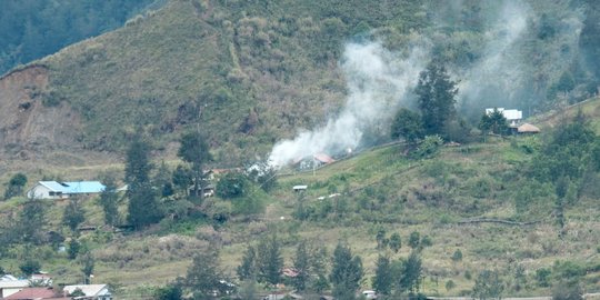 KKB Numbuk Telenggen Bakar Honai Milik Masyarakat di Puncak Papua