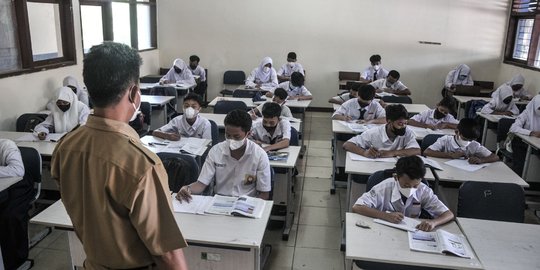 Dinas Pendidikan DKI Terima Aduan Masih Banyak Sekolah Memaksa Murid Ikut PTM