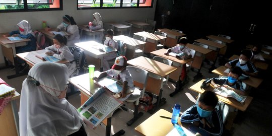 Pemprov DKI Siapkan Diskresi soal PTM Jika Kasus Covid-19 di Atas Lima Persen