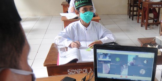 Pemprov DKI Jakarta Tunggu Sikap Pusat Soal Nasib PTM di Sekolah