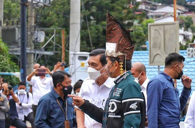 sebut punya potensi luhut ingin adakan event olahraga internasional di danau toba