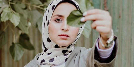 Patut Dicoba, 5 Trik Tampil Fashionable dengan Hijab