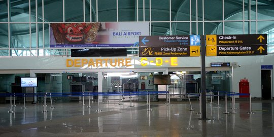 Turis Asing Boleh Datang ke Indonesia Melalui Bali dan Kepulauan Riau