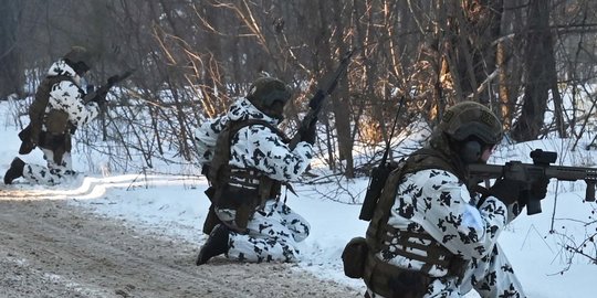 Intip Militer Ukraina Latihan Perang di Kota Hantu Pripyat