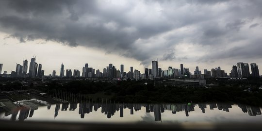 BMKG: Waspadai Hujan Disertai Kilat dan Angin Kencang di Sebagian DKI Hari Ini