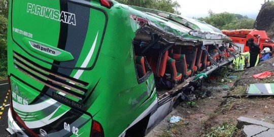 Kecelakaan Maut di Imogiri Yogya, 13 Penumpang Bus Pariwisata Tewas