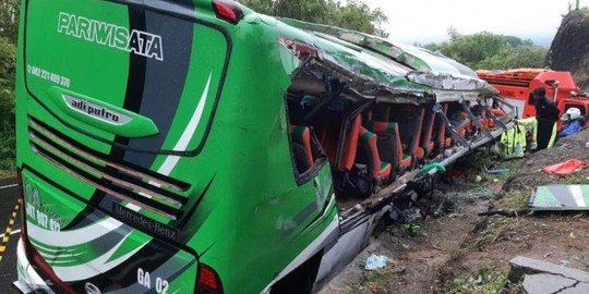 Polisi Terjunkan Tim Traffic Accident Analysis Usut Penyebab Kecelakaan Bus di Bantul