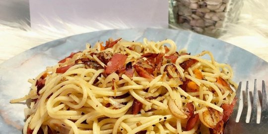 6 Resep Spaghetti Aglio Olio dengan Berbagai Topping, Rasa Bak Restoran Bintang Lima