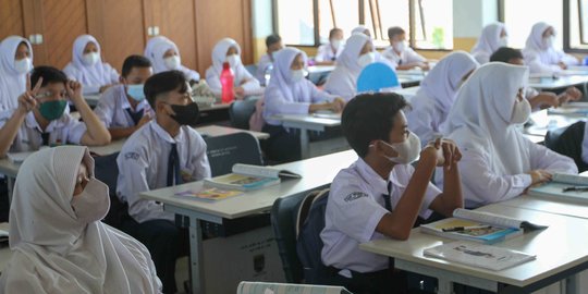 PPKM Diperpanjang, Berikut Aturan PTM di Jakarta dan Daerah Masuk Level 3