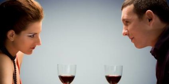 32 Pantun Buat Nembak Pacar, Lucu dan Romantis