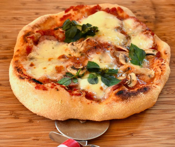 ilustrasi pizza neapolitan
