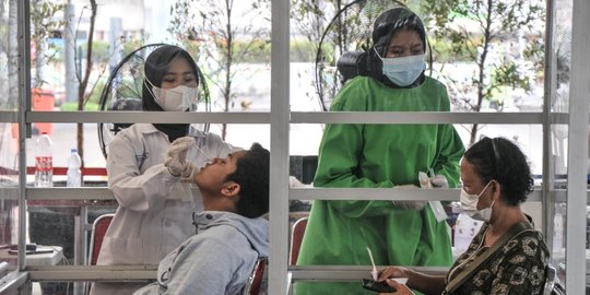 Satgas: Kasus Covid-19 Saat Ini Hampir 2 Kali Lipat Puncak Gelombang Pertama