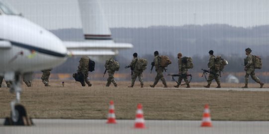 Bantu NATO Jaga Invasi Rusia, Pasukan AS Berdatangan ke Polandia