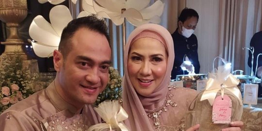 Pesona Venna Melinda saat Dilamar Ferry Irawan Curi Perhatian, Kecantikannya Dipuji