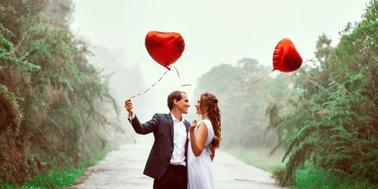 9 Kado Valentine untuk Istri, Agar Makin Sayang dan Harmonis