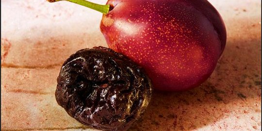 Buah Plum Kering untuk Diet, Pahami Cara Konsumsi yang Tepat Agar Berhasil Turun BB