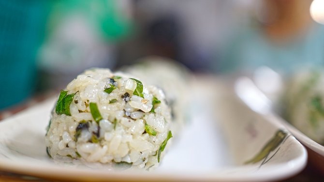 4 resep bola nasi ala korea sajian lezat mengenyangkan
