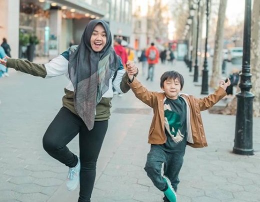 lala pengasuh rafathar