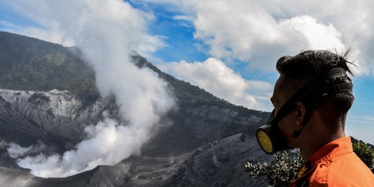 Analisis PVMBG terkait Hembusan Asap di Gunung Tangkuban Parahu