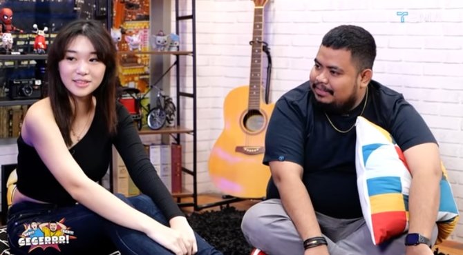 cerita gamers cantik livy renata