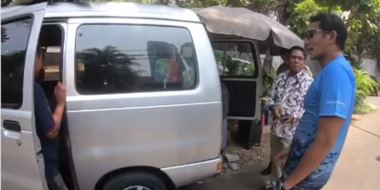 Penampakan Warteg 'Bergerak' Depan Rumah Menteri Sandi, Canggih Pakai Layar Sentuh