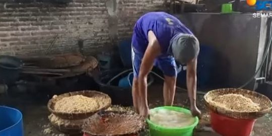 Harga Kedelai Naik, Begini Curhat para Perajin Tempe yang Terancam Gulung Tikar
