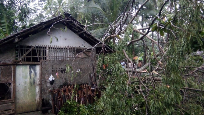 angin kencang di kota banjar