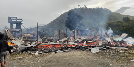 KKB Tembak dan Bakar Mess Karyawan PT MTT di Puncak Papua